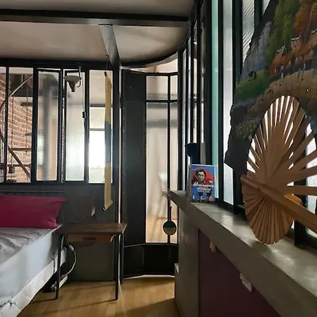 De Charme Type Loft Parisien Apartment