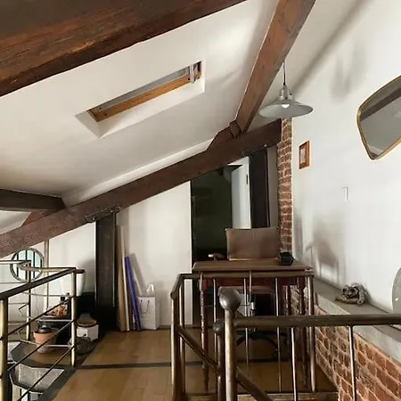 Apartment De Charme Type Loft Parisien Bagnolet