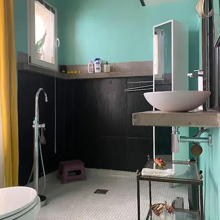 De Charme Type Loft Parisien Apartment *